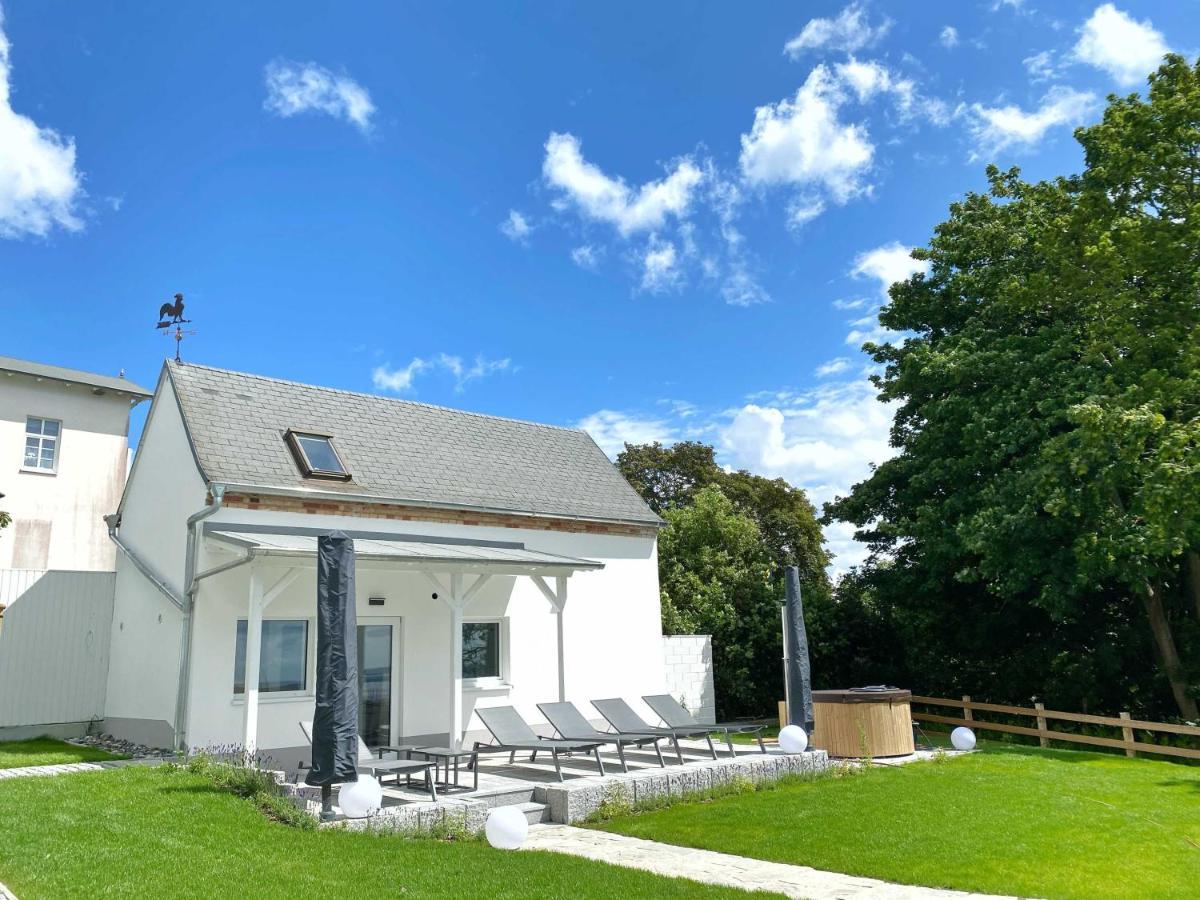 Villa Jenny - Ferienappartement 1 Mit Meerblick Sassnitz Eksteriør bilde